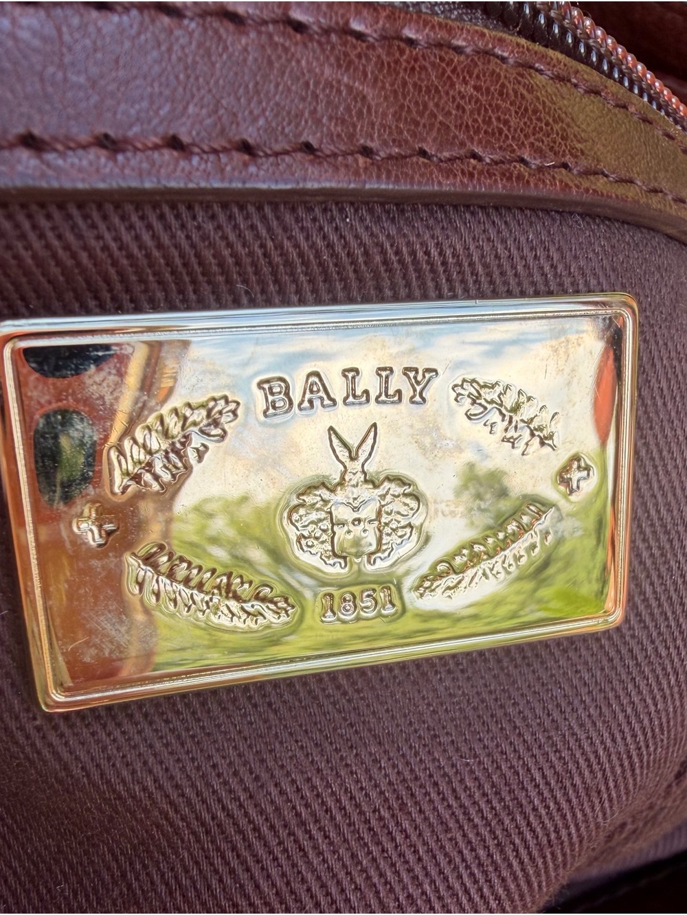 Bally VINTAGE Y2K Cognac Leather Shoulder Baguette Bag Pristine Gold Hardware - Picture 10 of 16